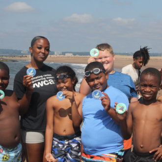 dont trash LISound campaign, new haven lighthouse point parka
